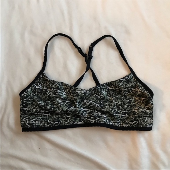 EUC LULULEMON Hot Spell Bra Mini Ripple Desert Olive Fatigue Green Size 8 - Picture 5 of 7